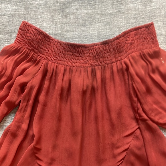 Chole Oliver Off shoulder top - Picture 3 of 4